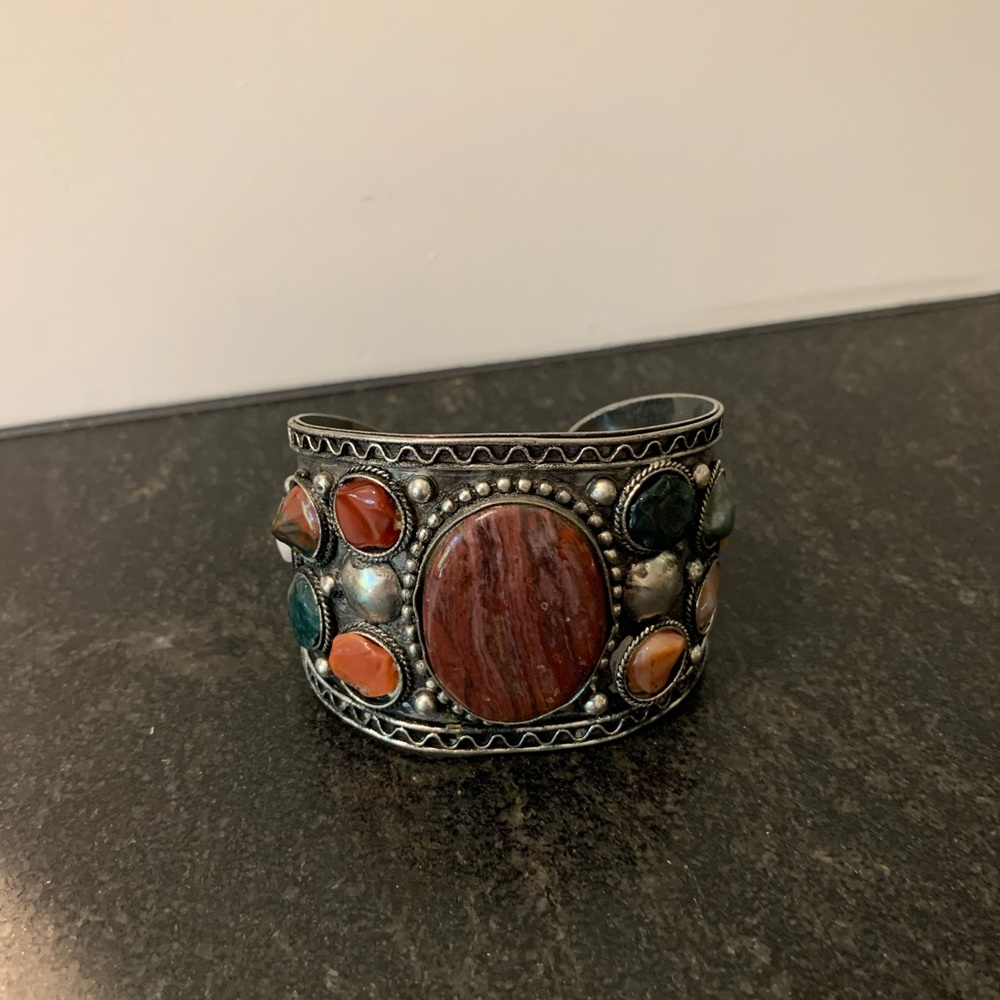 Bracelet cuff